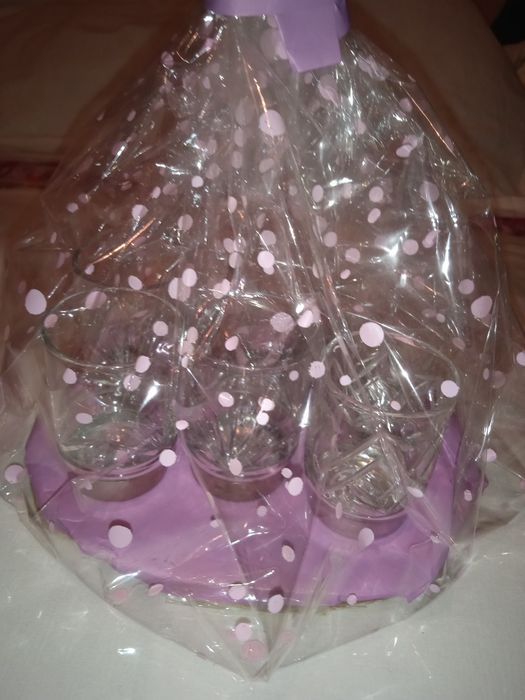 Продам красивые, подарочные стопки с рисунком, 8шт.