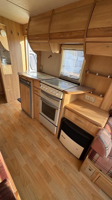 Rulota / caravana 4 pers an 2001