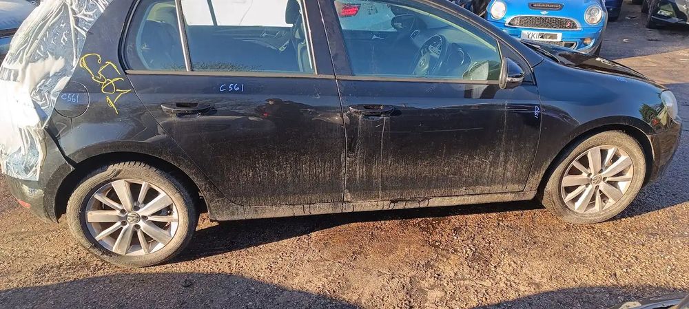 Dezmembrari / Dezmembrez VW Golf 6 (5K1) [Fabr 2009-2013] 1.6 TDI CAYC cutie viteze manuala cod culoare LC9X