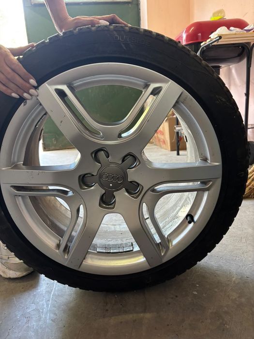 Зимни гуми с джанти Audi/18*5x112 оригинални