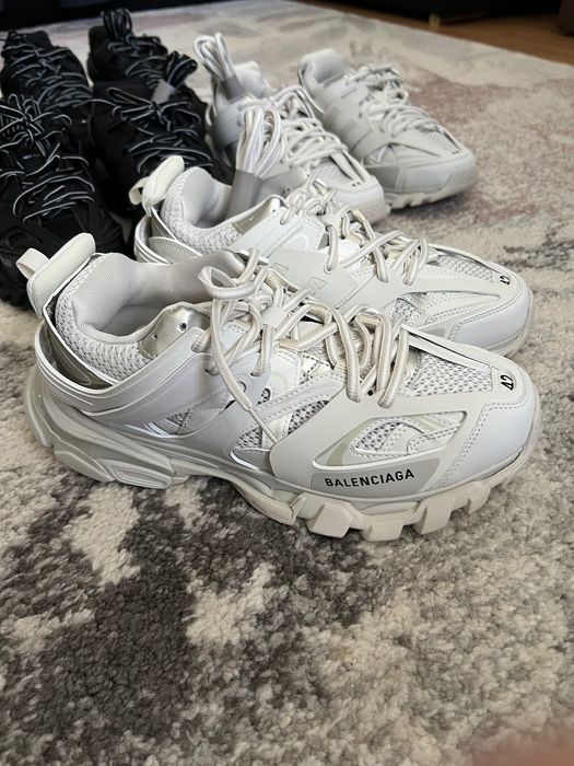 Vând balenciaga track albi/negri