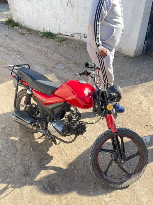 Продам мотоцикл на полном ходу