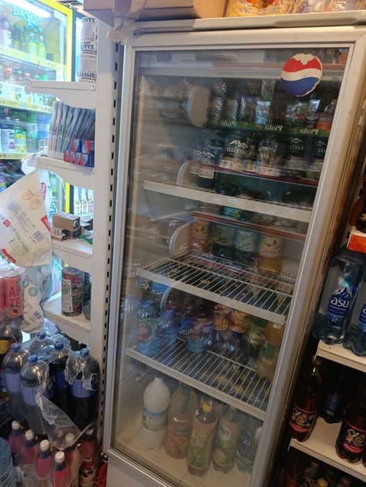 Витринный холодильник