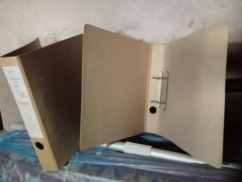 Папки для архивных документов Латвия  150000 штук