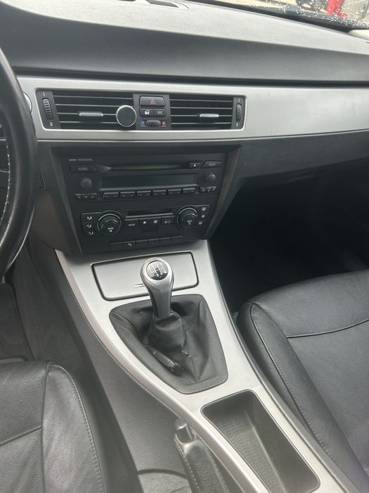 Bmw e 91 320 163 cp distributie in fata