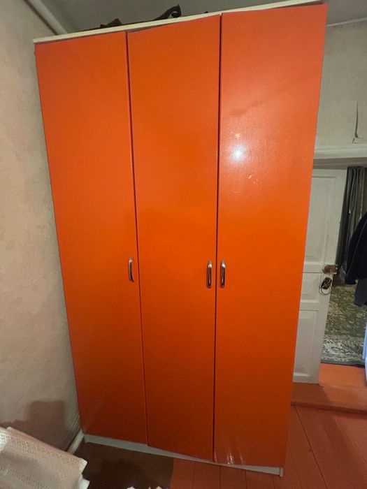 Шкаф для вещей))