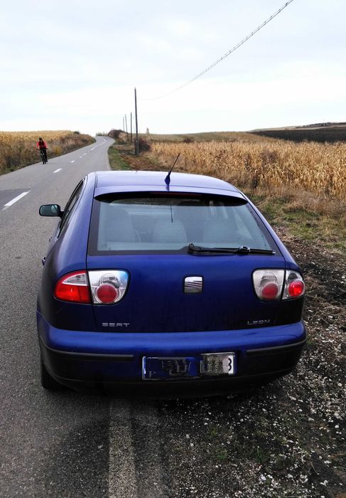 Seat Leon 2001 benzină, 1.023 € — imagine 3
