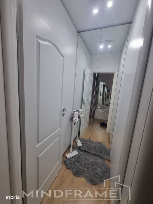 Metropolitan Residence, Viilor - Parcul Carol