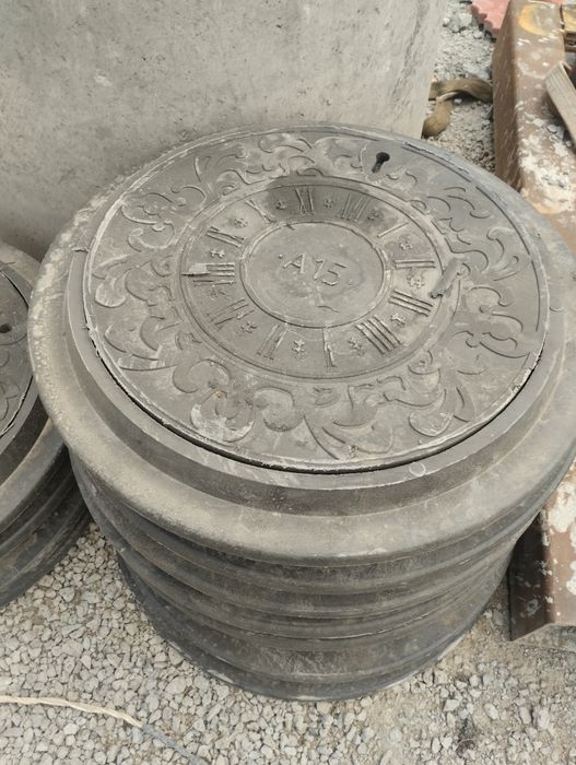 Люки полимерные .