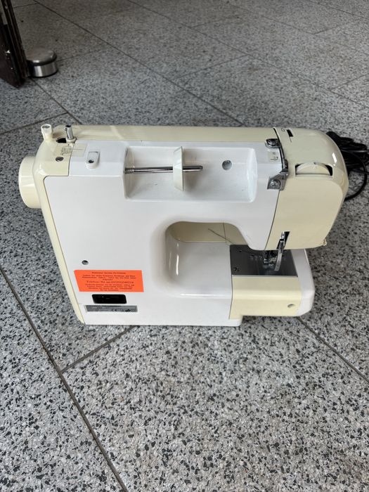 Mașina de cusut Jaguar 386 Mate