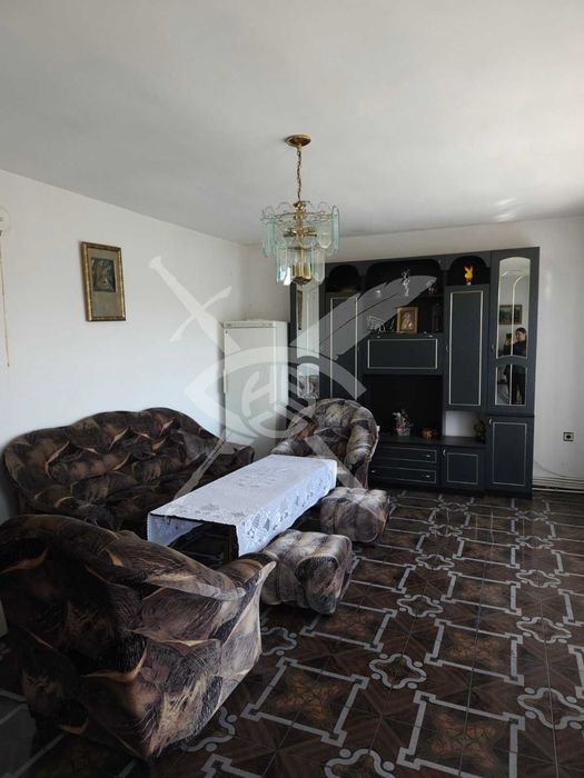 Продава се Къща в Карнобат - 270 кв.м за 589 €/кв.м - Снимка #6