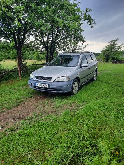 Vând detalii la telefon