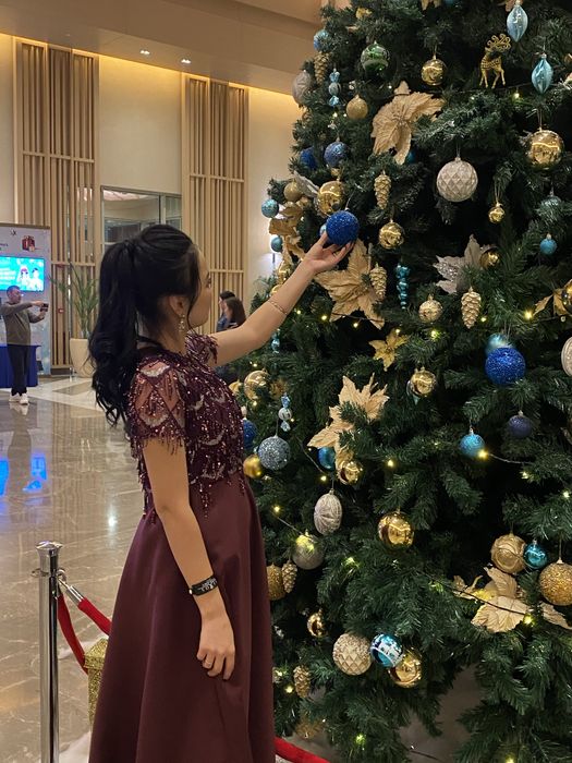 Продаются вечерние платья