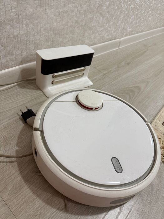 Продаю робот Пылесос