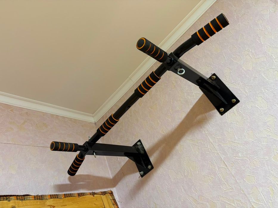 Комнатный турник для дома