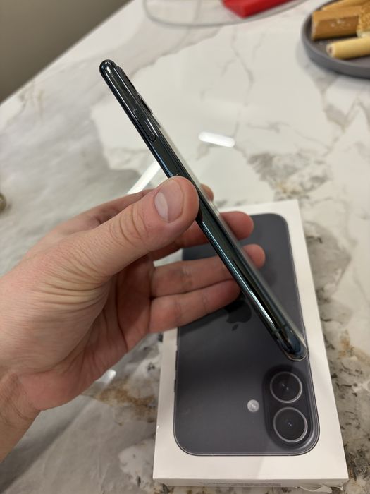 Продаю Iphone 11 Pro Max