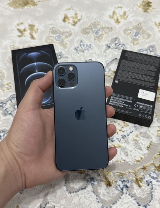 Айфон 12 про продам или обмен