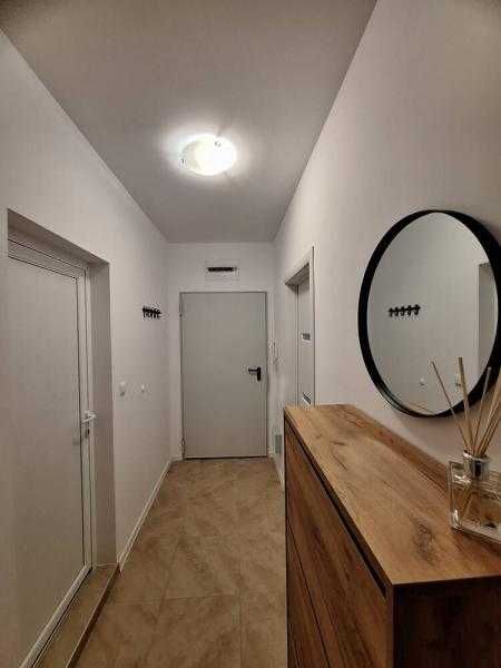 Дава се под наем Двустаен апартамент в Бургас, Център - 65 кв.м за 498.27 € - Снимка #6