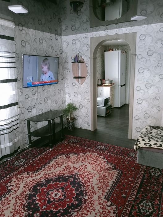 Продам дом в центре.