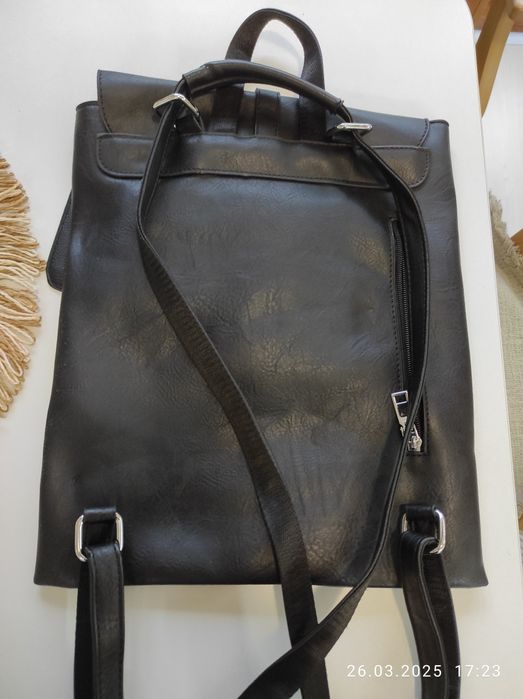 Стилна дамска раница