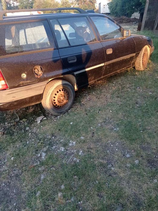 Open Astra комби на части