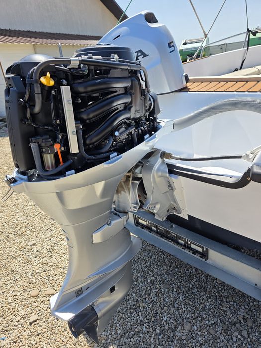 Ansamblu barca cu motor Honda  si peridoc