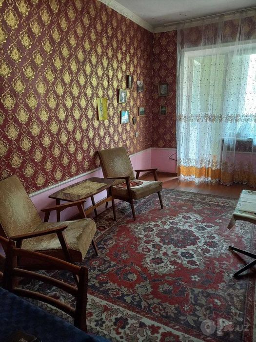 Сдам квартиру массив Эльбек  2-х комнатная. Рядом м. Ташкент