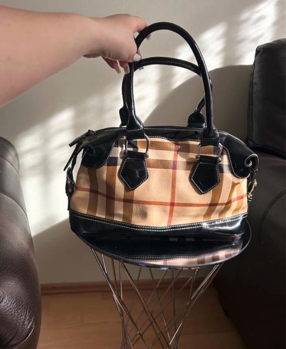 Geanta dama- 40 lei - stare f buna