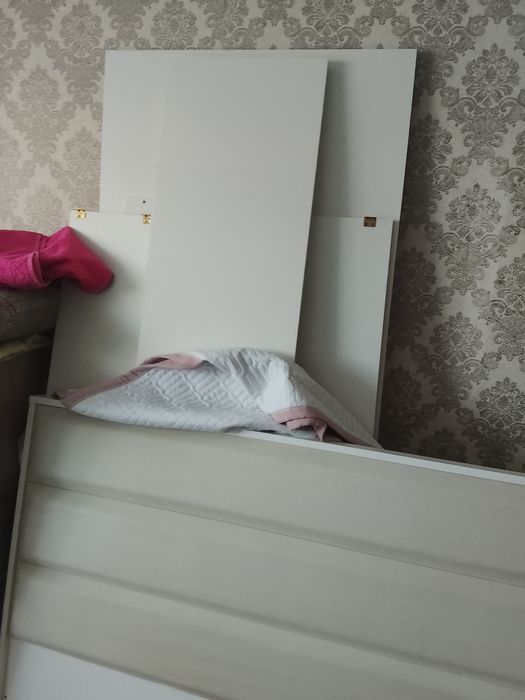 Продам двухспальную кровать