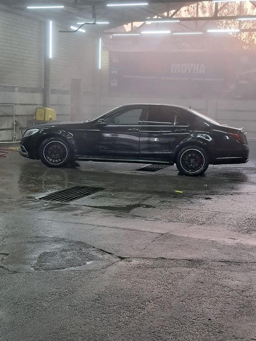 Mersades Benz 220+222 qilingan