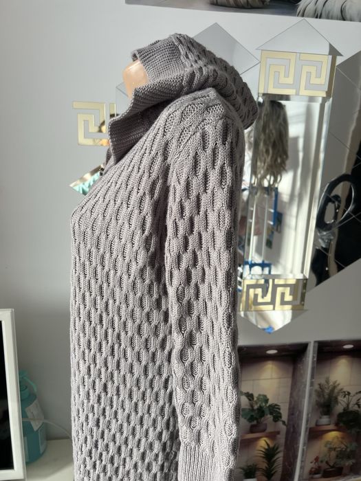 pulovere pantaloni de sezon orice produs 50 lei noi