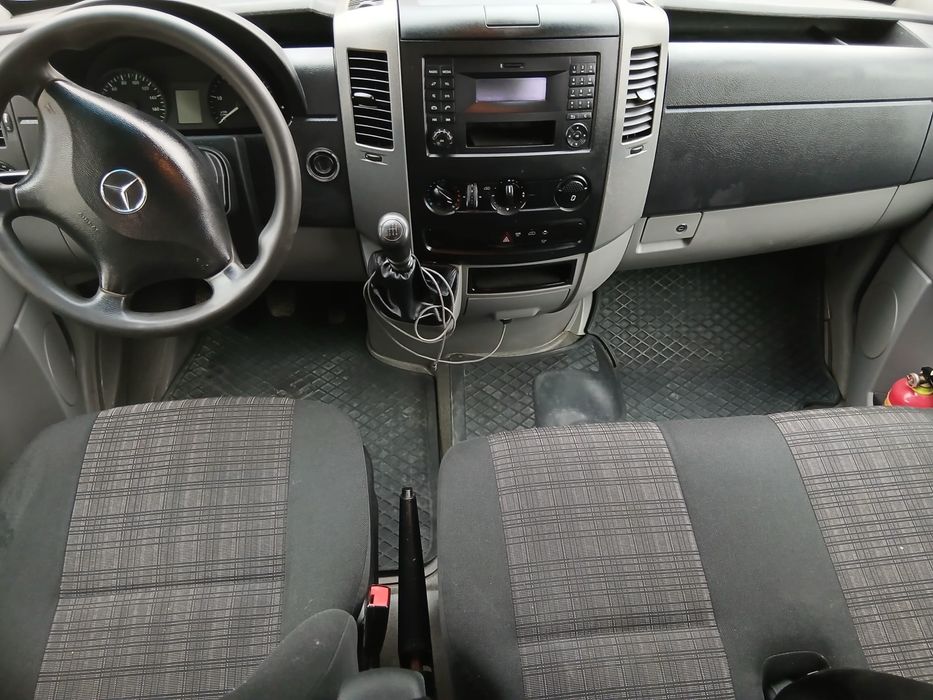 Mercedes sprinter 316 doka 7 locuri 3,5 m caroserie