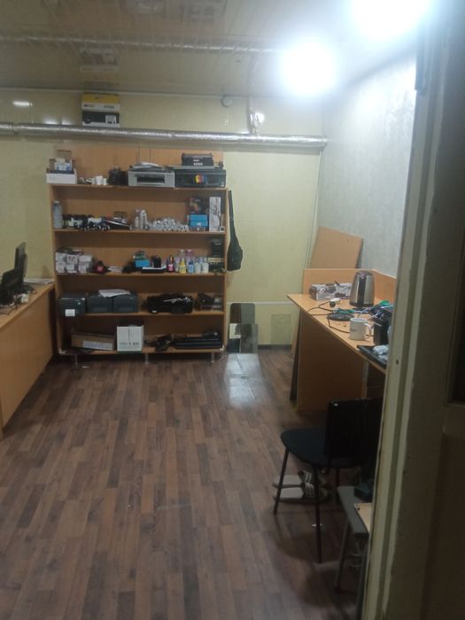 Сдам место мастеру по ремонту компьютеров / Цоколь (Центр / Северный в