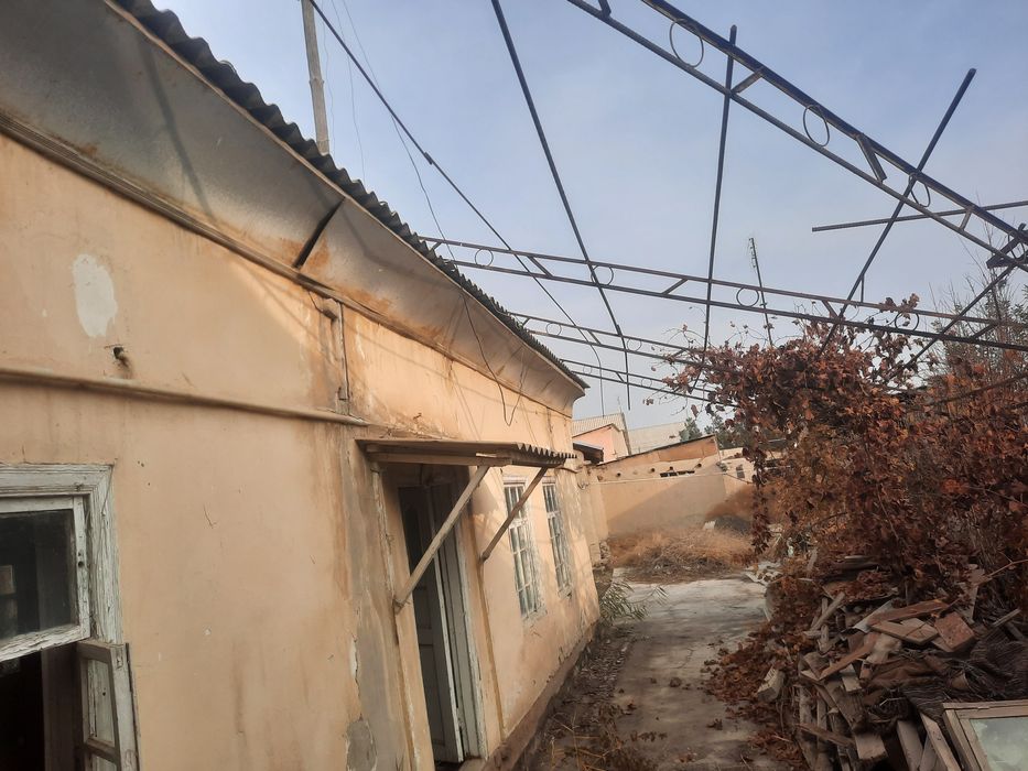 Hovli sotiladi vang'ozi