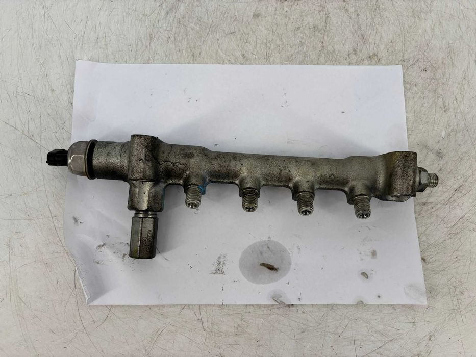 Rampa injectoare Opel Astra J an 2010 1.7 cdti