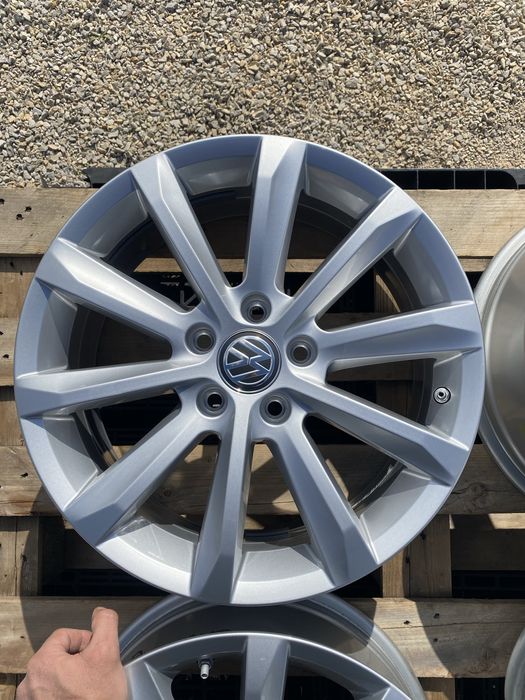 17 цола 5 х 112 мм Фолксваген Пасат , Голф , Туаран , VW