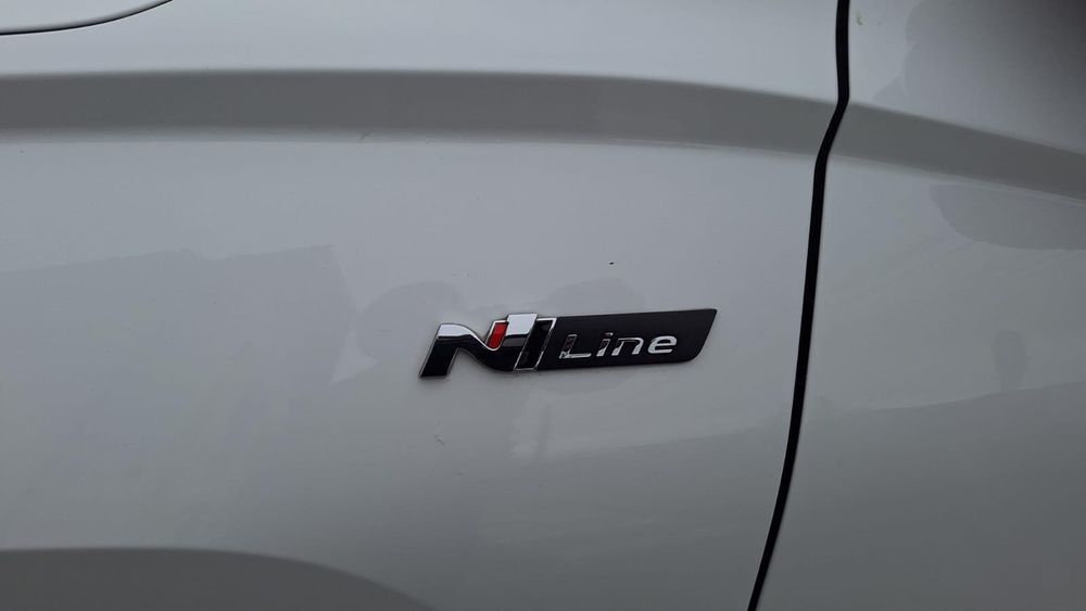 Hyundai Tucson • Benzină Hybrid • 215.000 km  230CP