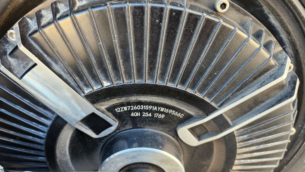 Skuter YADEA 50 tezlikka chiqadi