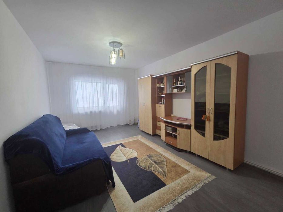 Apartament cu 3 camere decomandat