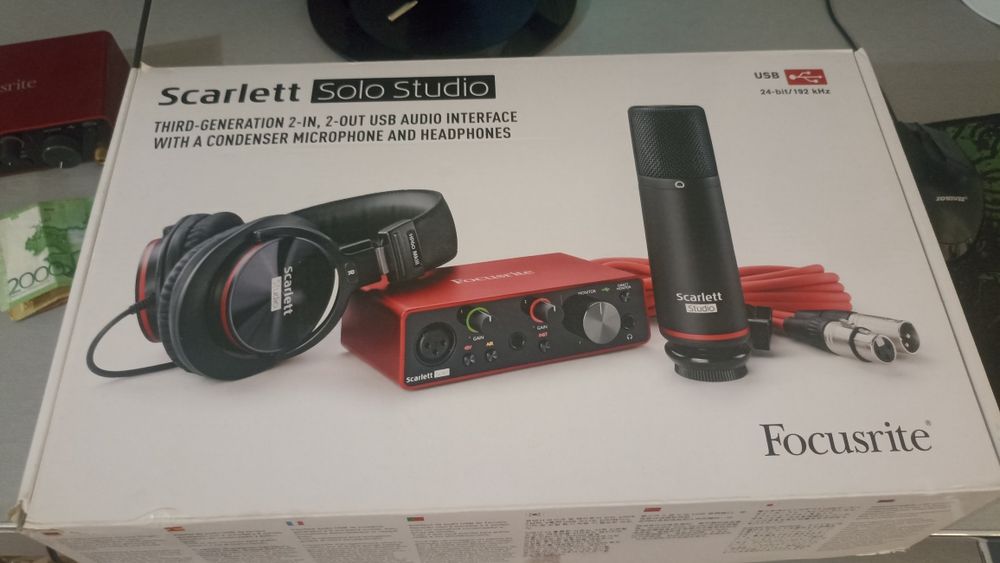 Продам студийное оборудование Scarlett Solo Studio