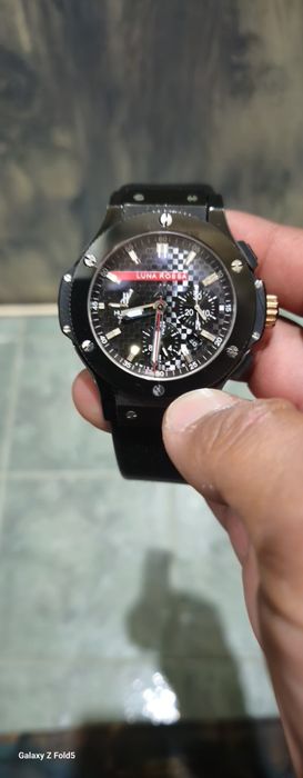 Часовник Hublot-автомат