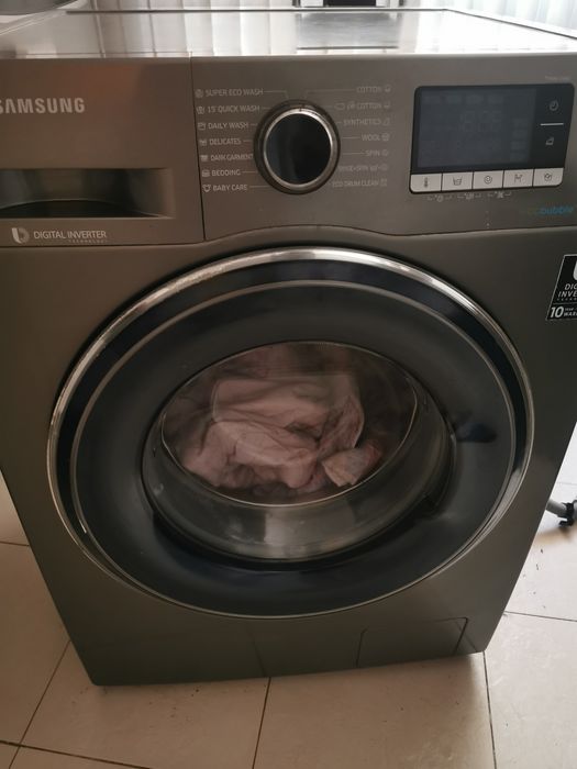 Продавам пералня самсунг