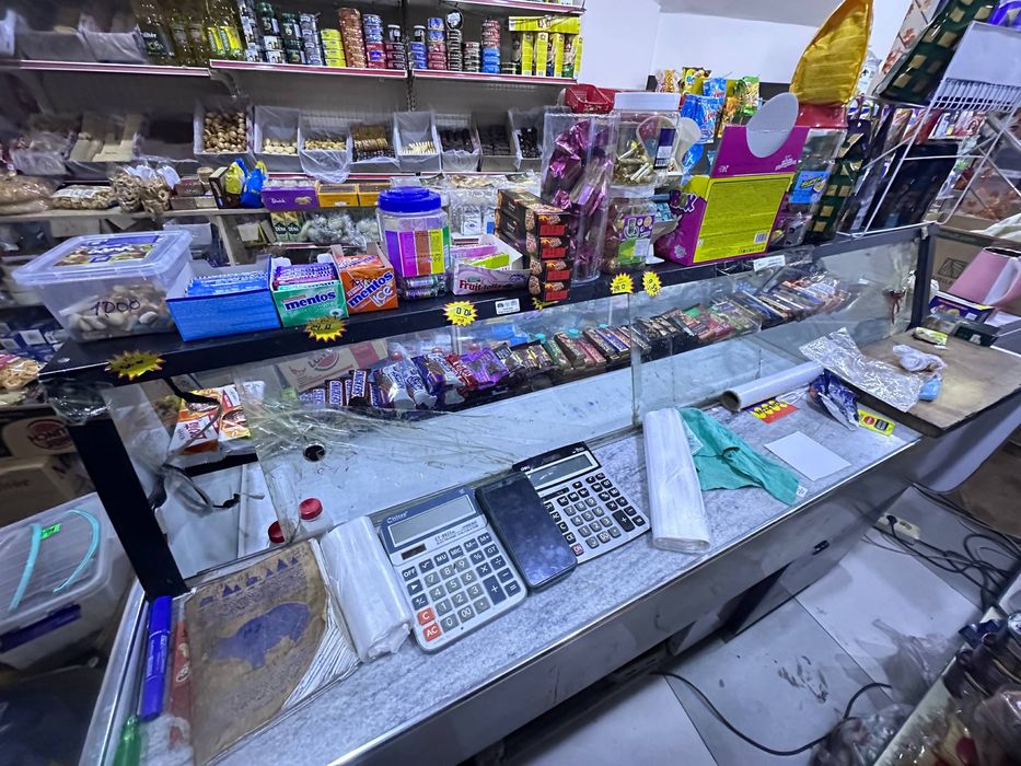 Витриный холадильник