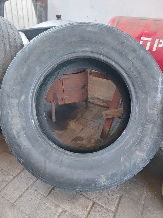Продам резину комплект