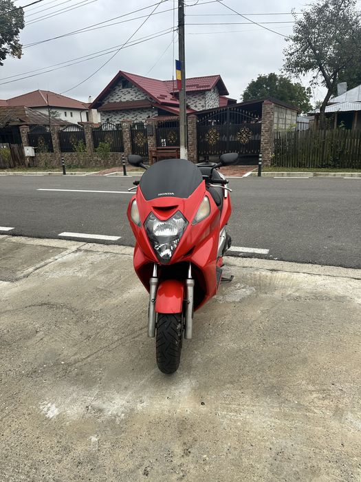 Honda silver wing 600