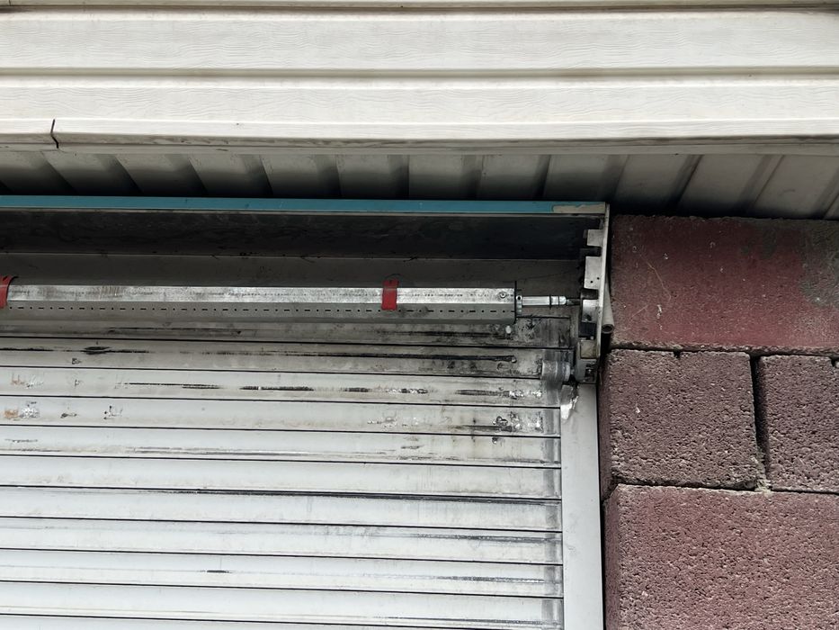 Вал на рольворота