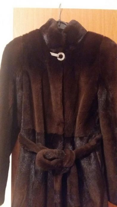 Норковая шуба        .