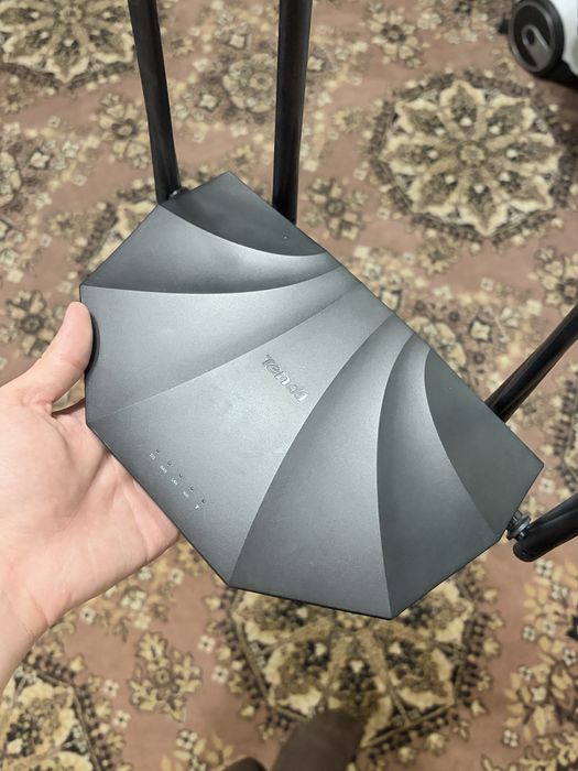 Wi-Fi роутер Tenda AC19