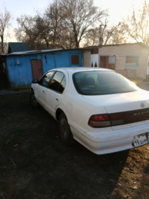 Продам срочно ниссан максима