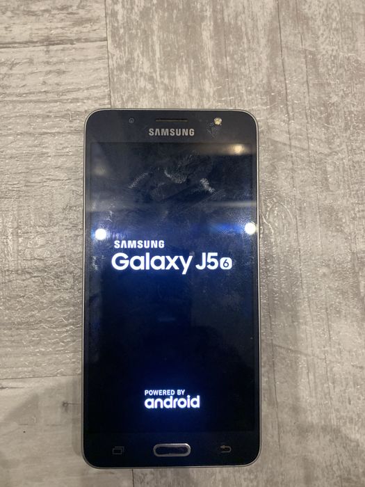 Vand samsung j5 2016